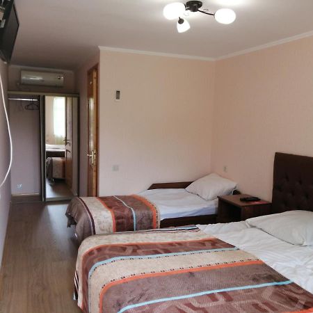 Мини-Отель На Агрба 22А Picunda Kültér fotó